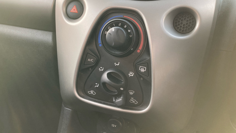 Citroen C1 1.0 VTi Feel 3dr Petrol Hatchback